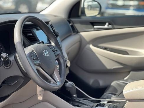 Used 2016 Hyundai Tucson SE w/ Option Group 02 FWD image 14