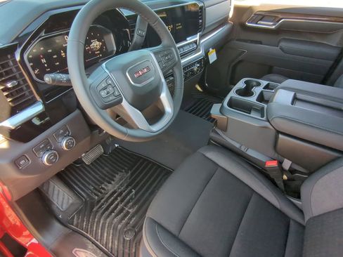 New 2026 GMC Sierra 1500 Elevation image 10