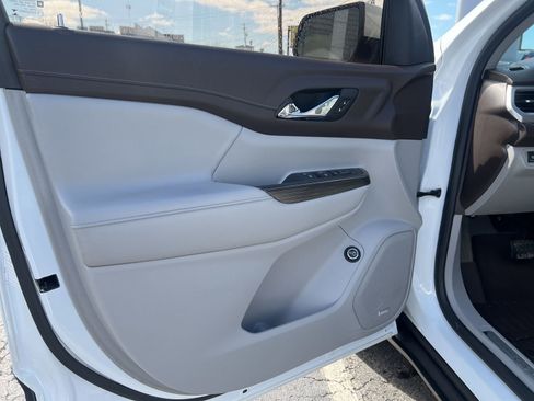 Used 2019 GMC Acadia SLT image 22