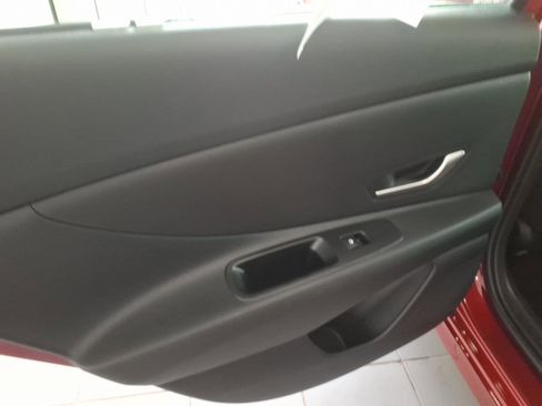 Used 2025 Hyundai Elantra Hybrid FWD image 15