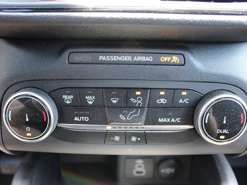 Used 2025 Ford Escape ST-Line FWD image 29