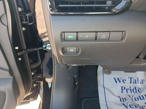 New 2025 Nissan Sentra SV w/ SV Premium Package image 14