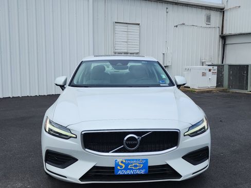 Used 2020 Volvo S60 T5 Momentum FWD image 8
