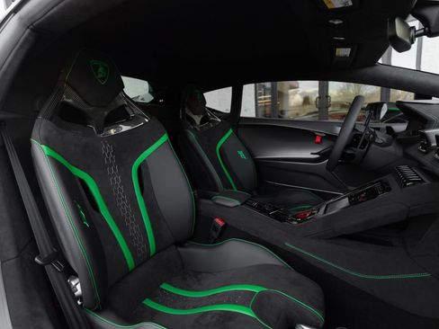 Used 2023 Lamborghini Huracan Tecnica RWD image 23