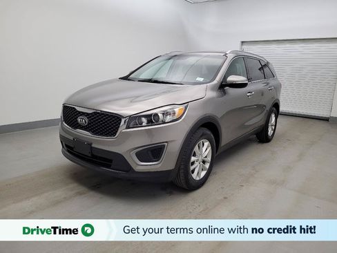 Used 2016 Kia Sorento FWD image 1