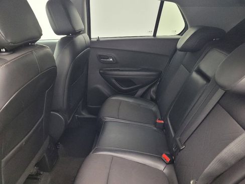 Used 2021 Chevrolet Trax LT image 18