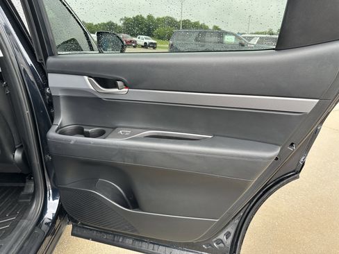 Used 2022 Hyundai Palisade SE w/ Cargo Package FWD image 24