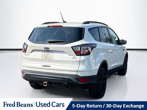 Used 2017 Ford Escape SE w/ Equipment Group 201A FWD image 10