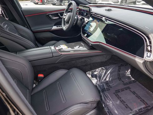 New 2026 Mercedes-Benz E 53 AMG e 4MATIC Sedan image 15