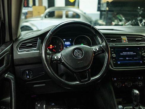 Used 2019 Volkswagen Tiguan SE FWD image 15