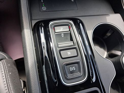Used 2025 Honda Pilot EX-L image 14