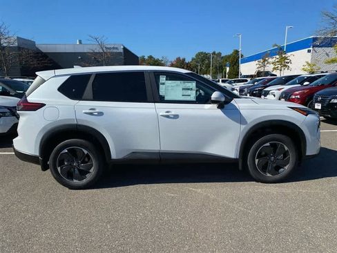 New 2026 Nissan Rogue SV image 8