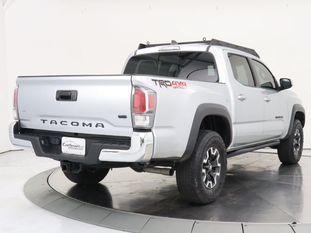 Used 2022 Toyota Tacoma TRD Off-Road AWD/4WD image 5