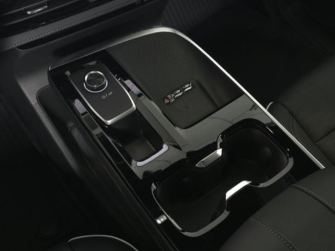 New 2026 Buick Enclave Sport Touring w/ LPO, Floor Liner Package FWD image 14