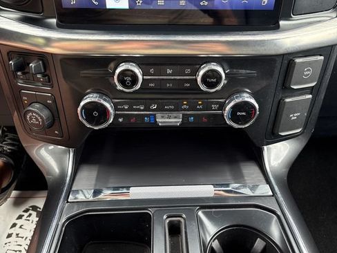 Used 2022 Ford F150 Lariat w/ Equipment Group 502A High AWD/4WD image 16