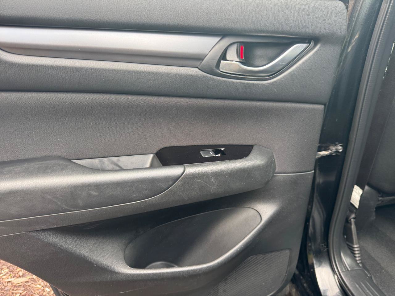 Used 2019 MAZDA CX-5 Sport FWD image 24