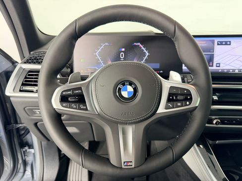 New 2026 BMW X5 xDrive40i w/ M Sport Package AWD/4WD image 15