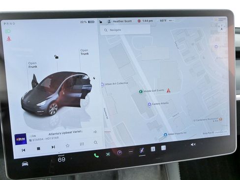 Used 2022 Tesla Model Y Long Range image 14