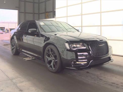 Used 2022 Chrysler 300 S RWD image 2