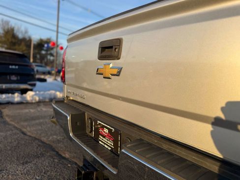 Used 2018 Chevrolet Silverado 2500 W/T w/ Snow Plow Prep Package image 52