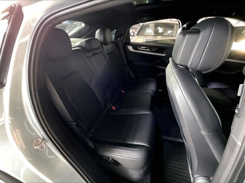 Used 2024 Porsche Cayenne image 20