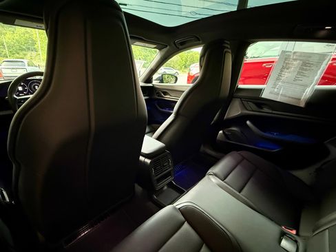 Used 2021 Porsche Taycan RWD image 12