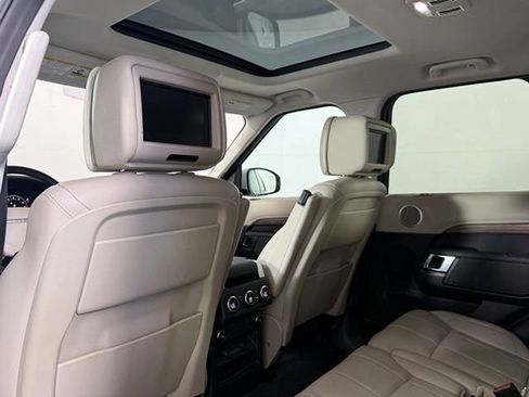 Used 2018 Land Rover Discovery HSE AWD/4WD image 22