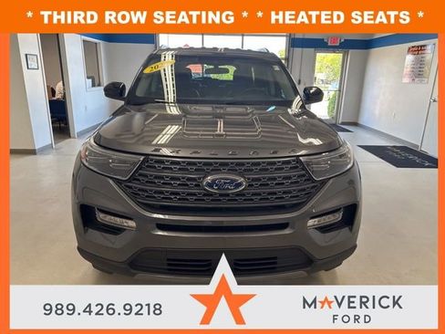 Used 2024 Ford Explorer XLT w/ Equipment Group 202A AWD/4WD image 2