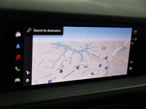 Certified 2025 Porsche Cayenne AWD/4WD image 39