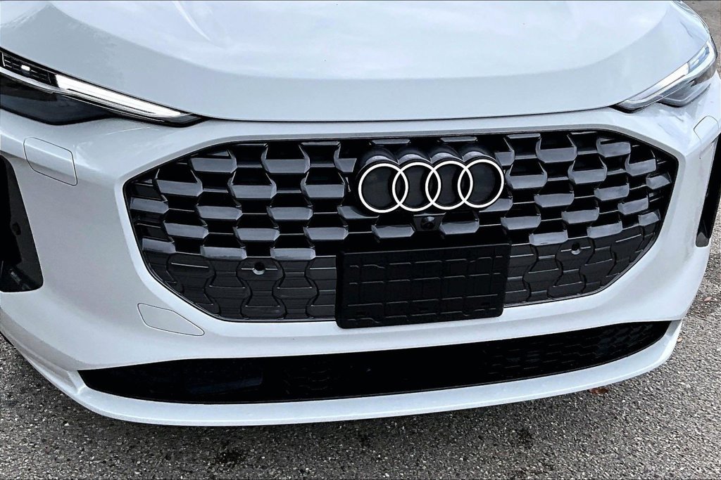 New 2026 Audi Q5 Premium Plus AWD/4WD image 11