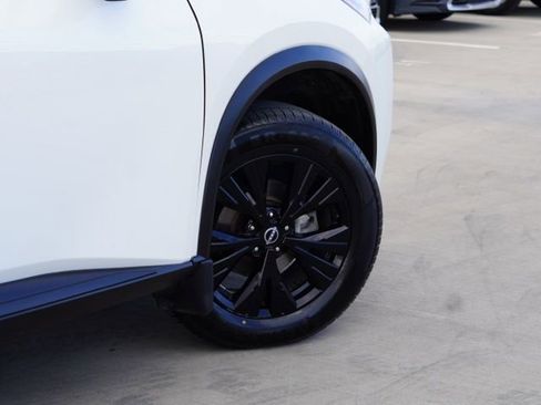 Used 2023 Nissan Rogue SV w/ SV Premium B Package FWD image 9