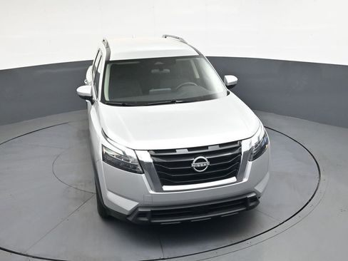 Used 2025 Nissan Pathfinder SV AWD/4WD image 38