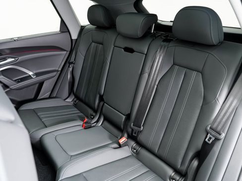 New 2025 Audi Q5 Premium Plus image 25