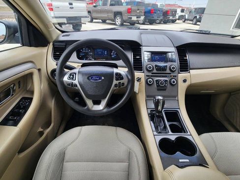 Used 2018 Ford Taurus SE FWD image 12