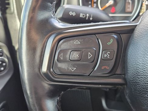 Used 2022 Jeep Gladiator Sport image 24