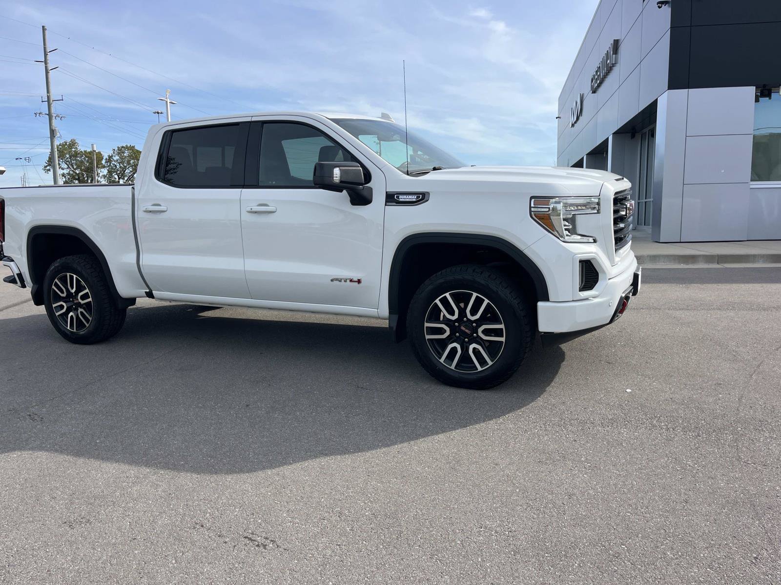 Used 2021 GMC Sierra 1500 AT4 w/ AT4 Premium Package AWD/4WD image 2