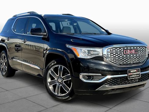 Used 2019 GMC Acadia Denali image 3