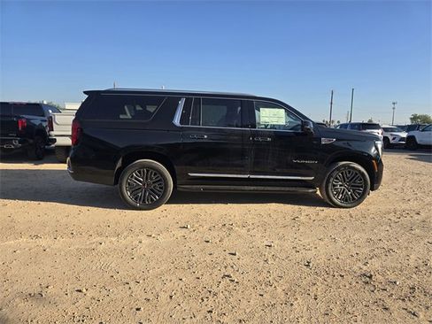 New 2026 GMC Yukon XL Elevation image 5