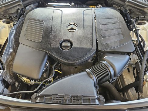Used 2025 Mercedes-Benz GLC 300 image 27