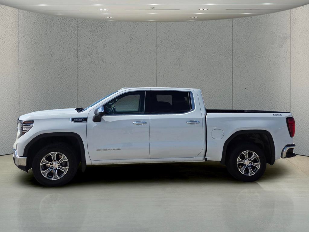 Used 2025 GMC Sierra 1500 SLT AWD/4WD image 2