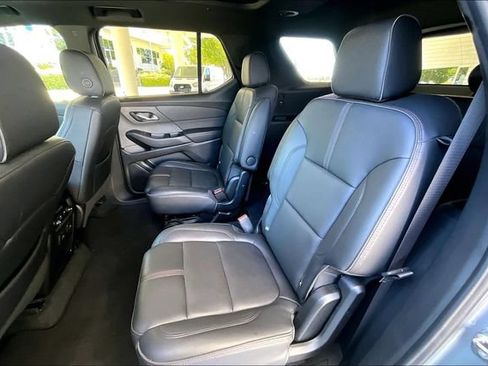 Used 2023 Chevrolet Traverse RS AWD/4WD image 26