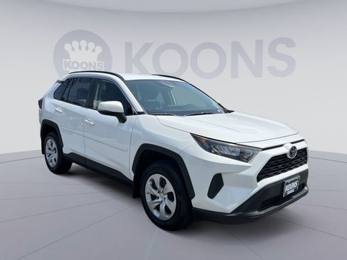 Used 2019 Toyota RAV4 LE AWD/4WD image 10