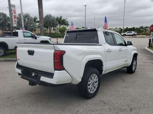 Used 2024 Toyota Tacoma SR5 image 5