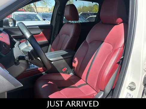 Certified 2025 MAZDA CX-70 Plug-In Hybrid w/ Premium Plus AWD/4WD image 10
