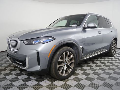 Used 2025 BMW X5 xDrive40i image 7