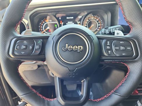 Used 2026 Jeep Wrangler Unlimited Rubicon 392 w/ Quick Order Package 27X Moab AWD/4WD image 17