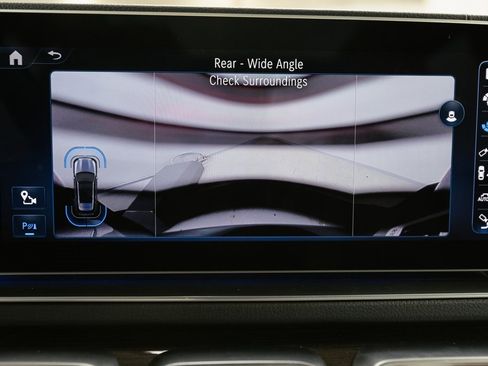 Used 2024 Mercedes-Benz GLE 450 4MATIC image 23