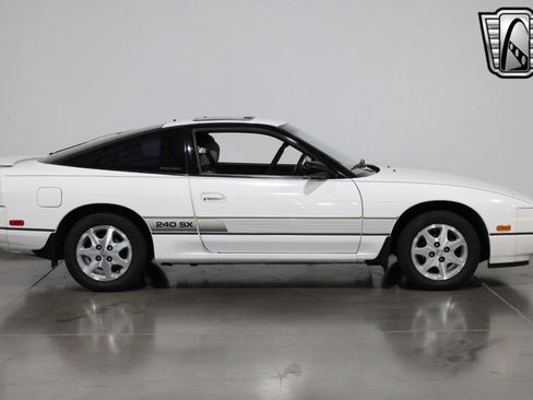 Used 1991 Nissan 240SX Hatchback image 16