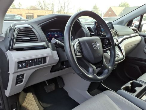 Used 2022 Honda Odyssey Elite image 14