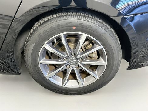Used 2020 Acura TLX image 11